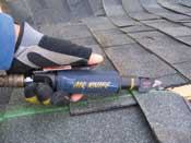 Hold the Air Knife without twisting or rotating.