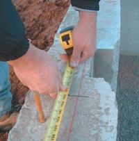 On the "4" leg of the 3-4-5 triangle, mark a       long slash, then pull the diagonal.