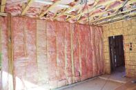 Owens Corning is scrambling to remedy a manufacturing problem that has caused some of its EcoTouch batts to give off a strong and persistent “burnt sugar” smell.