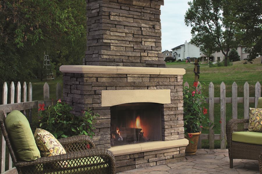 National hardscape manufacturer, Belgard Hardscapes, with projects in Minnesota, Wisconsin, Illinois and Indiana.