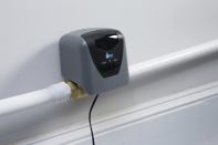 The Smart Valve is the first of its kind to link to water leak detectors and temperature sensors to automatically shut off the water supply if there is a leak detected or the temperature is too low, protecting homes from flooding and potentially costly repairs. (PRNewsFoto/Lowe's Companies, Inc.)