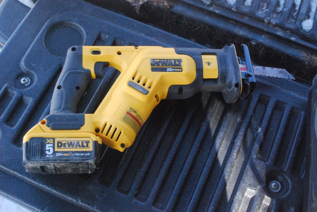 DeWalt 20V MAX compact recip saw