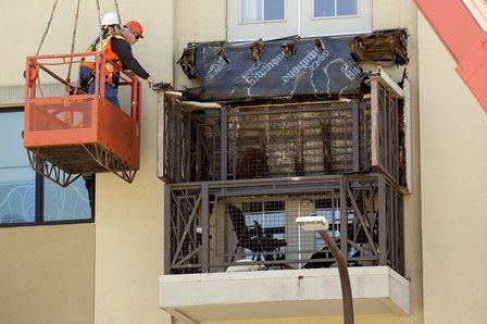 Thirteen people fell more than 40 feet from this balcony when it collapsed in Berkeley, Calif. in 2015. Most of them were Irish exchange students; six of them died.