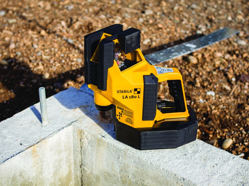 Many lines, many functions. The LA180L self-levels within 5 degrees, includes a 5/8-11 tripod mount, and can be affixed to a specialized saddle-type foundation bracket (sold separately for $150). A control knob under the handle offers microadjustments for shooting square, but the unit can be auto-aligned with the REC410 Line RF receiver (included with the kit).