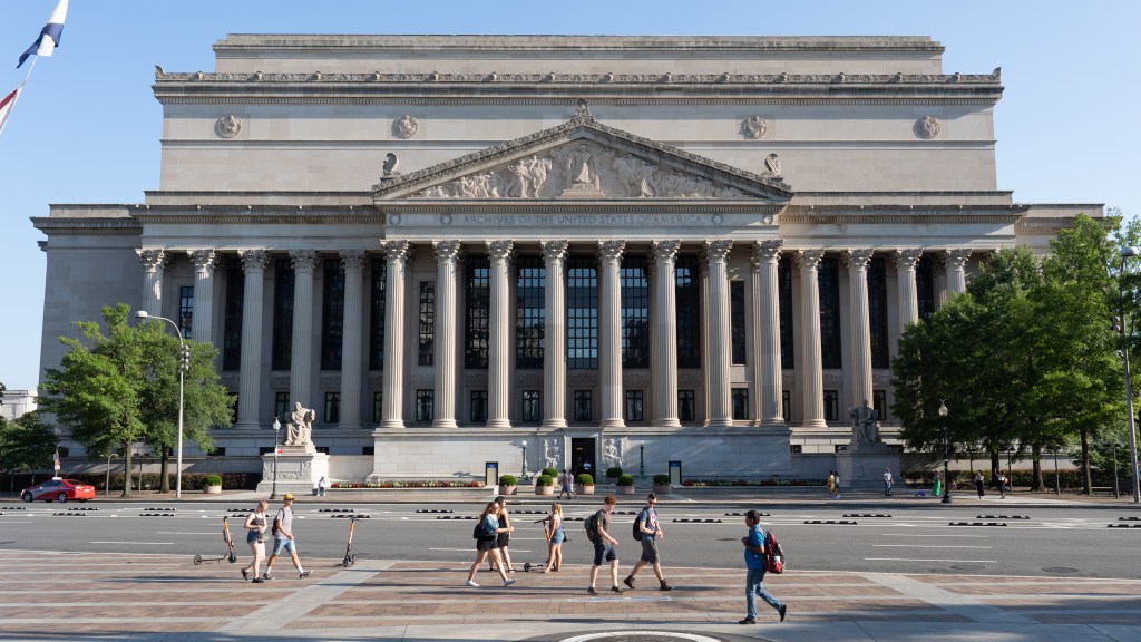 John Russell Pope's National Archives Building in Washington, D.C. (1935)