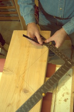 To mark the bottom rise, spin the square around and draw a perpendicular line.