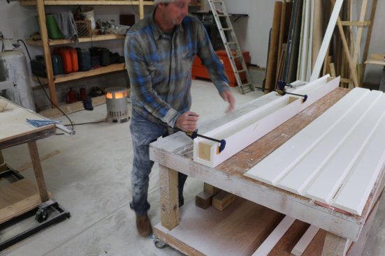 Clamp the assembly at each square form and let the glue dry overnight.