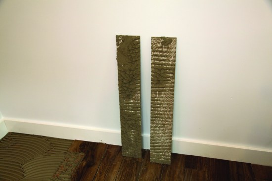 Two tiles had two different results: The tile on the left had achieved proper coverage, with thinset adhering to most of it. The tile on the right did not.