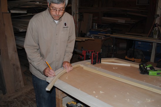 With the layout lines, the author then marks the inside and outside of the intersecting joint. 