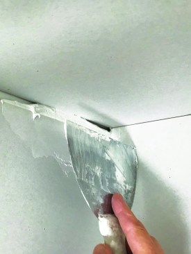 These gaps include corners, wall-to-ceiling joints, and joints between sheets.