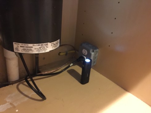 Flateye F-1000 doing duty under a kitchen sink.