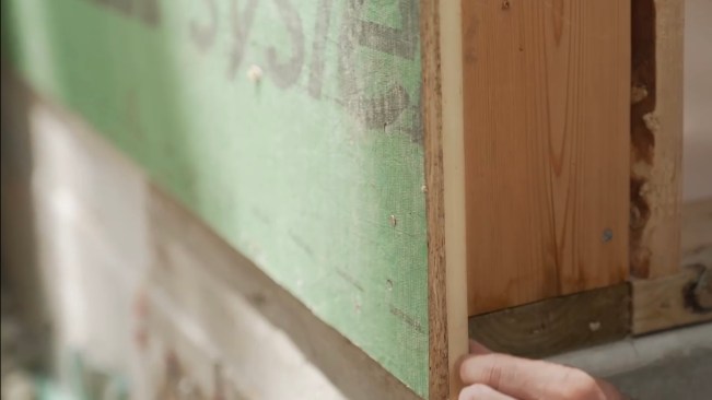 Thermal control is achieved using 1-inch (R-3) Zip-R sheathing on the walls and roof to limit thermal bridging. (Note: In colder climates, thicker foam would be needed for continuous insulation.) 