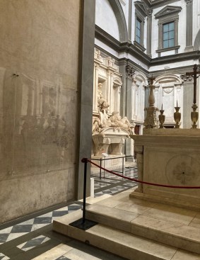 In an alcove behind the altar, Michelangelo drew full-scale drawings on the wall to work out details.