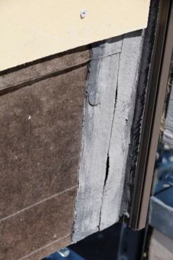 The simulated window flange on the Tar paper sample is looking terrible.