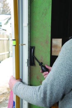 A Winbag inflatable bladder was used to adjust the window side to side and for plumb.