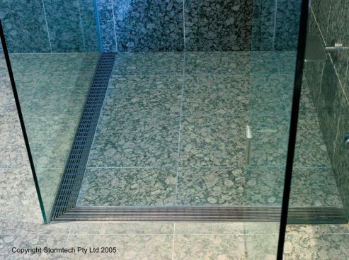 With proper methods and accessories, two or more linear drains can be joined to create a long continuous drain or an L-shaped one.
