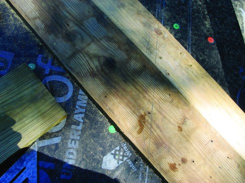 The angle is then transferred to the sleepers at each layout mark. The same layout is done at the ridge.