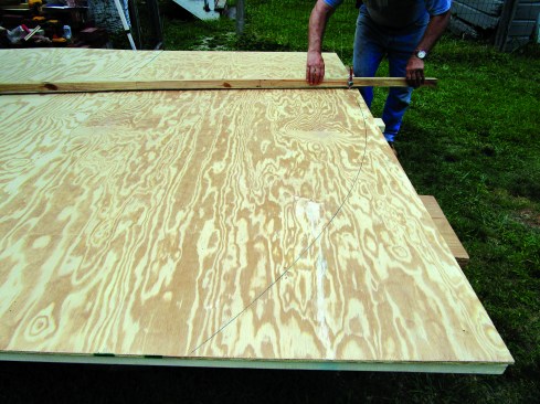 To lay out the curves full size, the author swung an arc using a beam compass.
