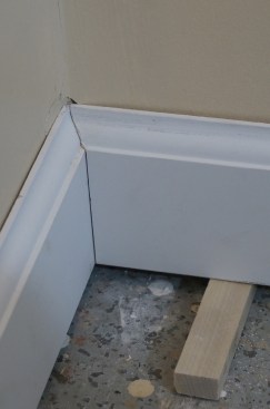 With a well-executed coped corner, the two boards meet with a thin even line. 