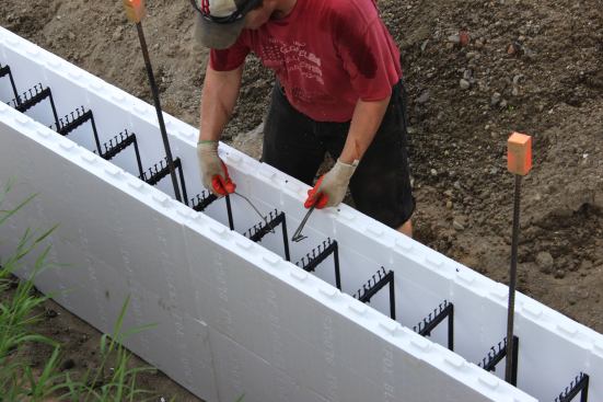 The ICF system includes wire spring-ties, used to connect form segments and courses.