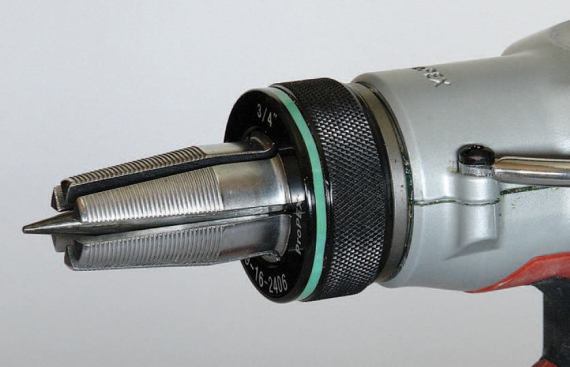 When you pull the tool's trigger, the jaws repeatedly open and close as the head rotates incrementally.