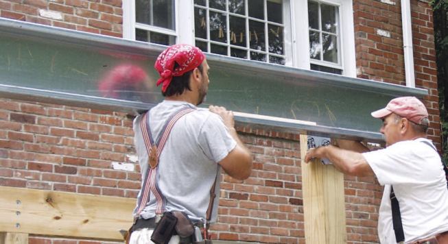 Using a Lite Steel beam enabled the author to eliminate a view-obstructing post in this deck project.