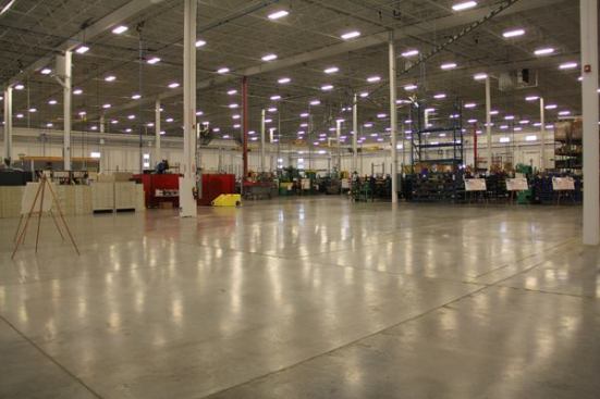 When SK built the new factory it left room for expansion; this area is empty now but will likely someday be filled with machines. The plant currently contains a mix of old (from the Chicago factory) and new equipment (purchased after the move to Sycamore).