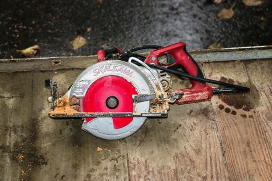 We have a lot of saws we keep in the truck, but the 
Skil Mag 77LT is our current favorite because it’s very light.