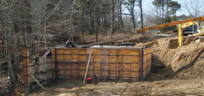 The retaining wall