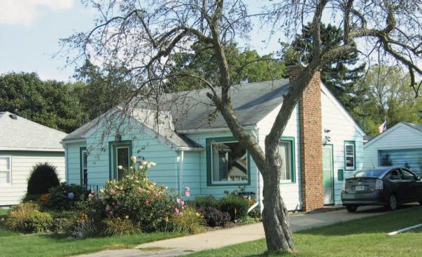 While located in a pleasant residential neighborhood, the original "farmer’s widow house" was drafty and poorly insulated.