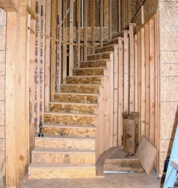 Once the walls were in place, I cut the treads from 3/4-inch subflooring, taking the dimensions from the original OSB pattern.