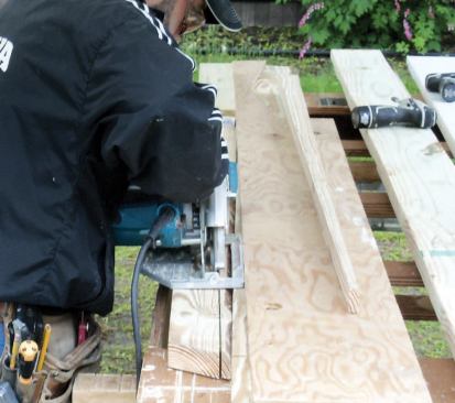 Sides: I cut the tapered side pieces using a plywood rip guide.