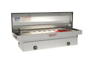 A magnetic switch opens to turn on the LEDs when you lift the lid.