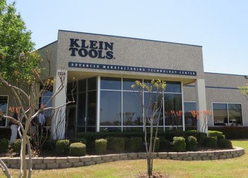 The tour began at the Advanced Manufacturing Technology Center in Mansfield, Texas. From the front it looks like any building one might see in an office park. But at the back of the building is a highly automated factory, where tools such as pliers and wire cutters are machined, assembled, and polished.
