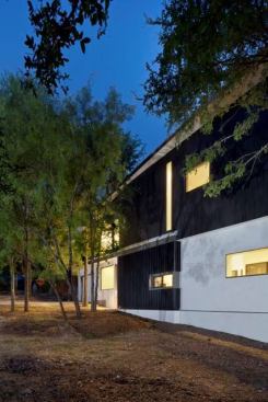 The house we built with Forge Craft Architecture is stunningly handsome, but also VERY high performance. I’m proud of this #BUILD.