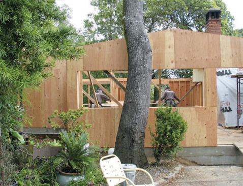 The proximity of mature trees testifies to the care the author took to blend the building sensitively with the site.