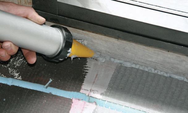 To make the assembly watertight, joints are filled with Wedi's polyurethane sealant; for wet areas, the manufacturer also recommends fiberglass mesh tape bedded in thinset.