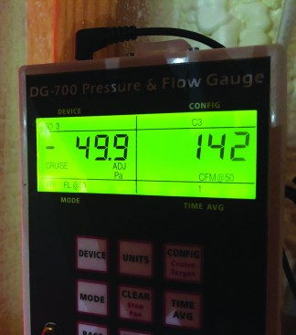 The TEC manometer is reading in CFM. The author prefers CFM, which more directly relates to the leakage level. He performs the calculation to normalize for house volume (ACH50) by hand. During a test, it can be difficult to dial in to an exact “50 Pa.,” given the sensitivity of the instruments, but 49.9 or 50.1 are both sufficiently accurate.