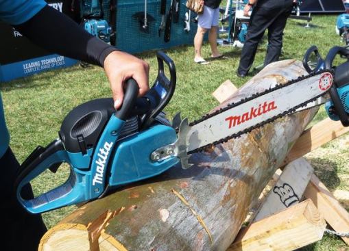 This 2-stroke gas-powered chainsaw (EA500P) is said to be particularly easy to start. Available with a 20- or 24-inch bar it has a magnesium crank case for lighter weight and an unusual floating drive sprocket.