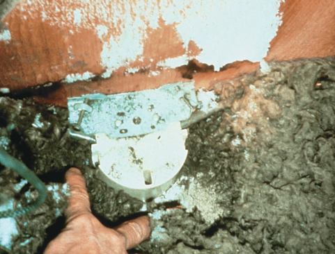 Poorly sealed ceiling-mounted light fixtures continuously leak interior air into the attic. When the warm, moist air hits a cold surface, the moisture condenses, leading to mildew or rot.