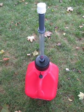 The traditional vent allows this non-compliant can (VP Racing) to be emptied quickly. If it falls over while open it will spill and you have to be careful not to tip it so far that gas comes out the vent. This type of can was designed for the racetrack and is popular with landscaping crews