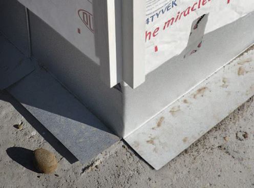 Galvalume cladding protects the foam against impact and UV degradation.