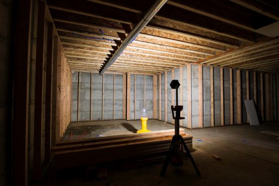 With 3 modes – 2000, 1300, and 850 lumens – the Trueview M18 LED Stand Light can illuminate large areas with comfortable light color from various heights.