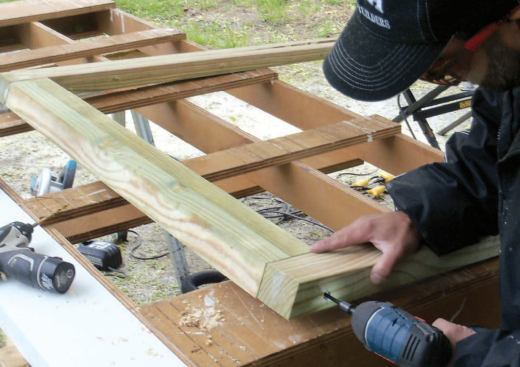 Assembly: I screwed the tapered sides to the bottom piece.