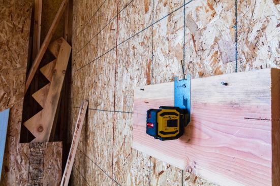 Thanks to internal rare earth magnets, the unit can be mounted to a metal wall mount bracket (included).