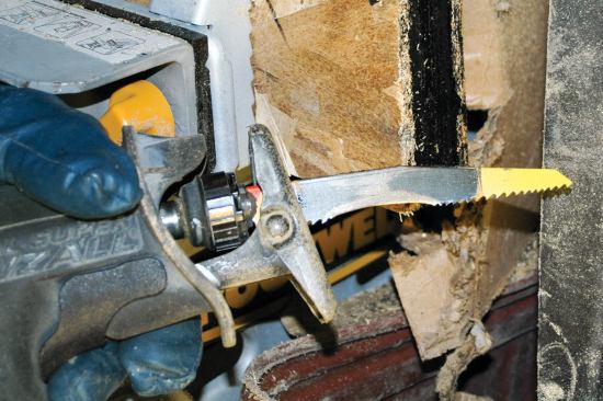 As was typical of the bimetal blades tested, the teeth at the center of this model (shown after 22 cuts) were completely worn away. Only the carbide-tooth blades survived for long in shingles.