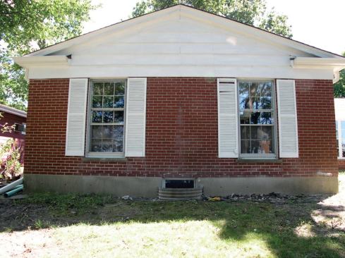 Although there was plenty of room for expansion in the basement area of this ranch, the small windows let in scant natural light and there was no means of egress.