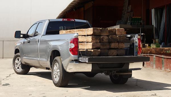 2015 Toyota Tundra AALA U.S./Canada Content: 70% Kogod School of Business Made in America Auto Index: 76% U.S. assembly plants: San Antonio, Texas Non U.S. assembly plants: none Engine country of origin: USA Transmission country of origin: USA
