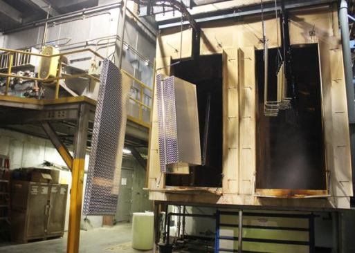 As with Knaack’s boxes, Weather Guard’s boxes are washed prior to powder coating. Their aluminium boxes typically receive a clear or black coating.