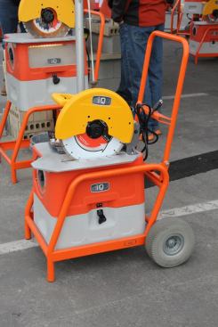 You're looking at the
IQ360, a 14-inch dust collecting masonry saw.
Click here to see it in action at last year's show.
